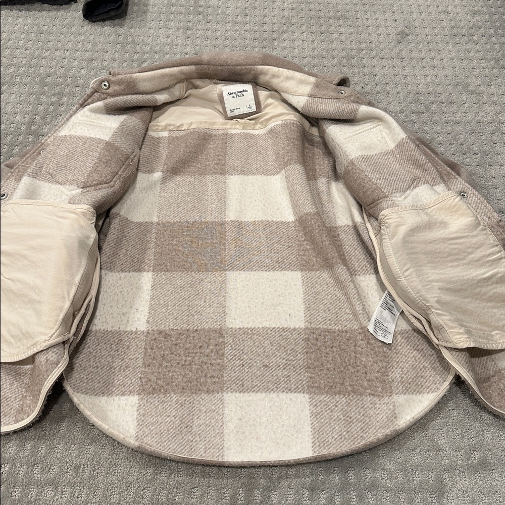 Abercrombie & Fitch Plaid Shirt Jacket - Picture 7 of 8